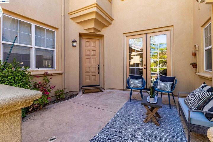 Property Photo:  5811 Cattleya Dr  CA 94582 