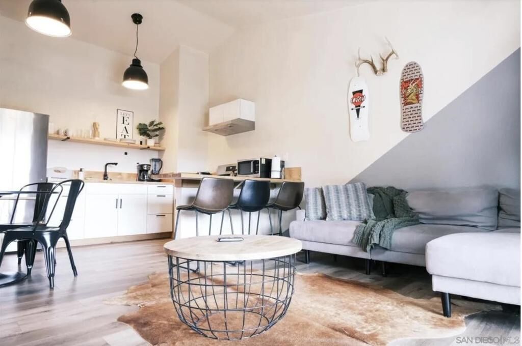 Property Photo:  1274 Clubview Drive  CA 92315 