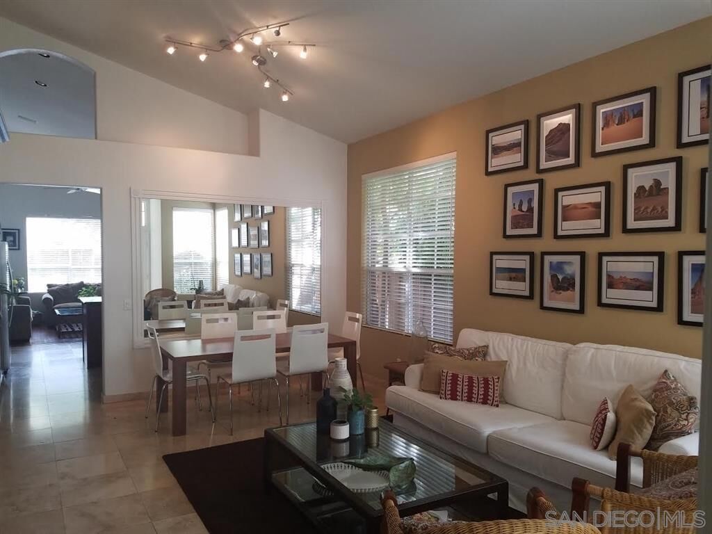 Property Photo:  
