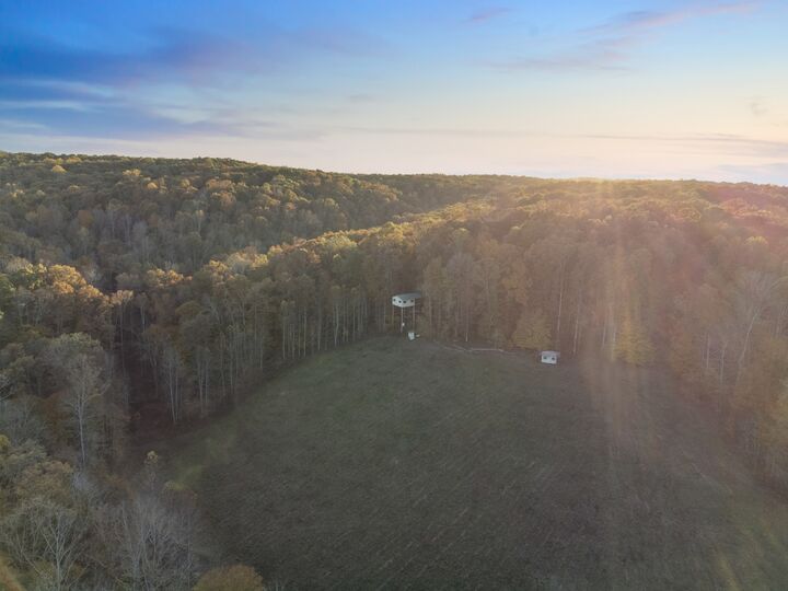 Property Photo:  7422 Indian Creek Rd  TN 37101 