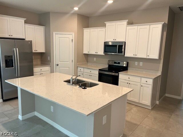 Property Photo:  3898 Treasure Oak Way  FL 33905 