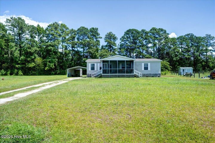 Property Photo:  108 Dana Court  NC 28532 