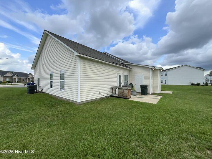 Property Photo:  2221 Remington Court B  NC 27834 