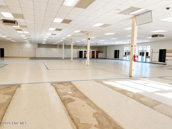 Property Photo:  401 E Main Street  NC 27855 