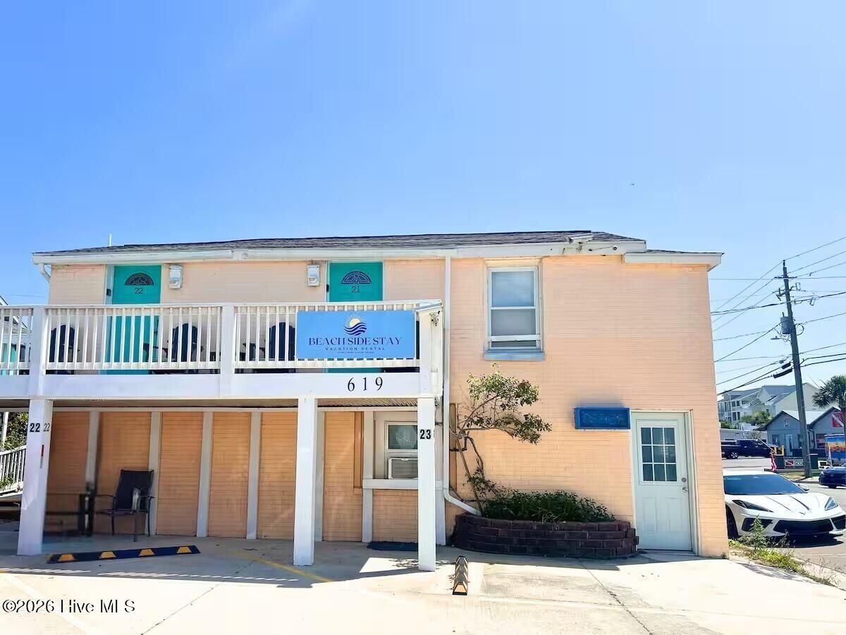 Property Photo:  616 Carolina Beach Avenue S  NC 28428 