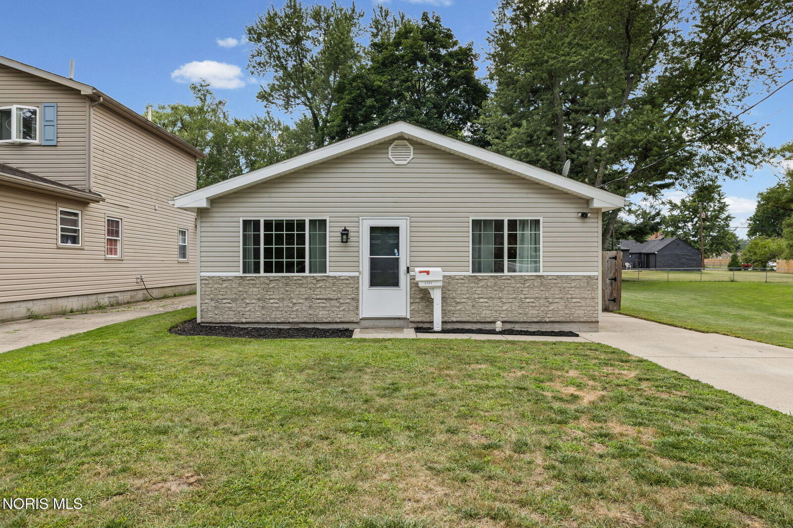 Property Photo: 1731 Harlan Road OH 43615