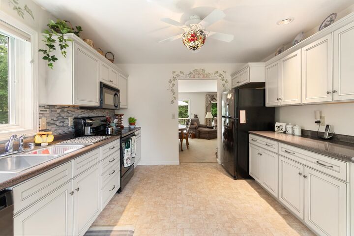 Property Photo:  56 Garden Lane  VT 05446 