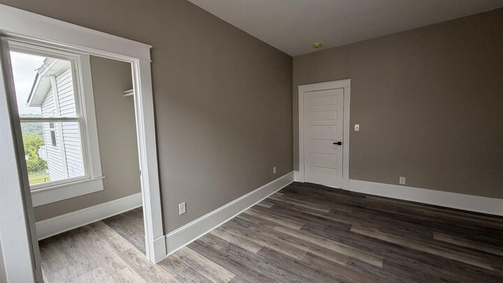 Property Photo:  1201 Grove Avenue  VA 24141 