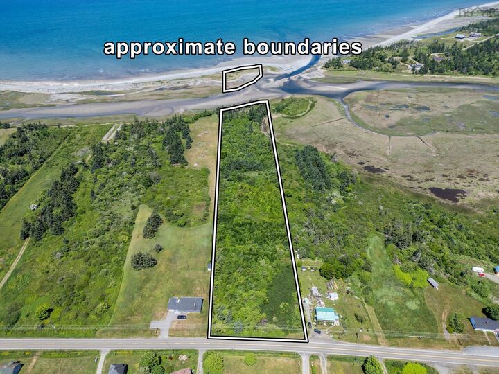 Lot Highway 1 — photo 1