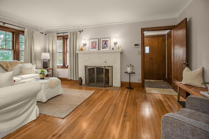 Property Photo:  1084 Bradley Street  MN 55130 