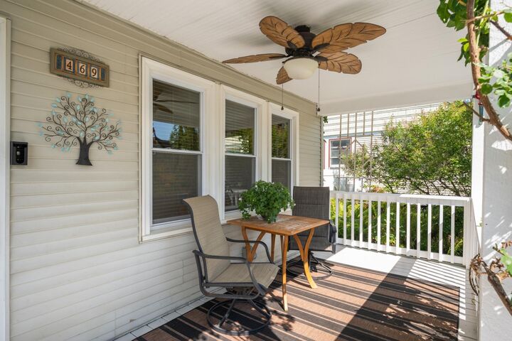 Property Photo:  469 Hall Avenue  MN 55107 