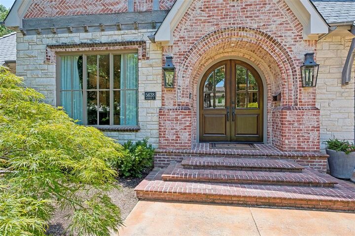Property Photo:  5638 Greenbrier Drive  TX 75209 