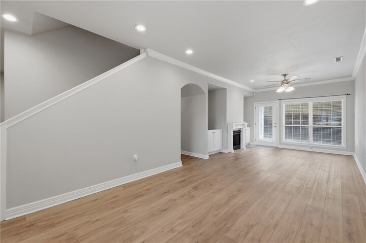 Property Photo:  917 S Lafayette Street  AR 72758 