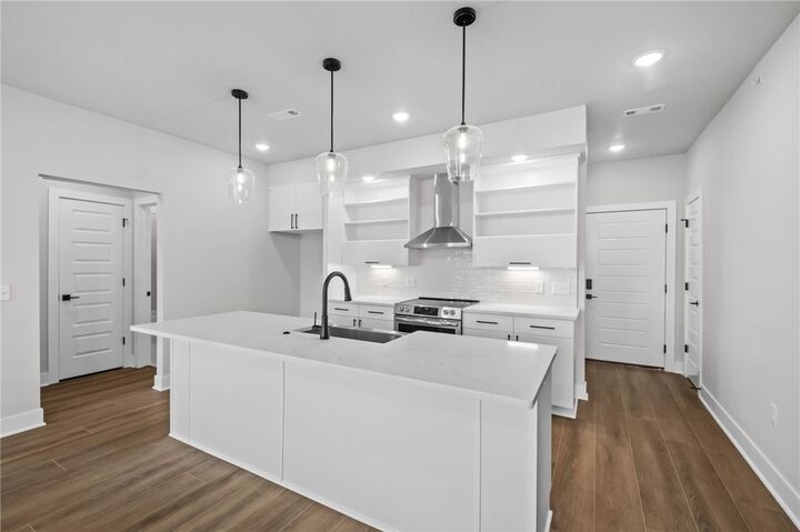 Property Photo:  3319 SE Mp Parkway 203  AR 72712 