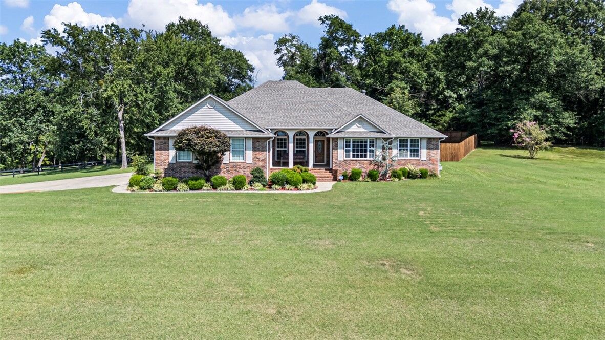 Property Photo: 921 Waterfront Road AR 72921