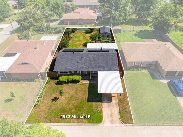 Property Photo: 4932 Michael Place OK 73115