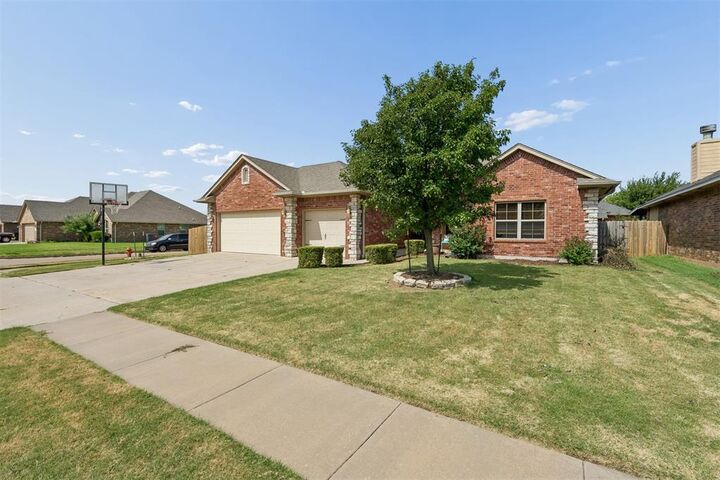 Property Photo:  709 Blue Ridge Road  OK 73160 