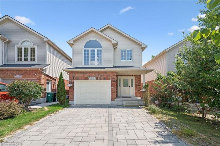 575 Violet Street — photo 1