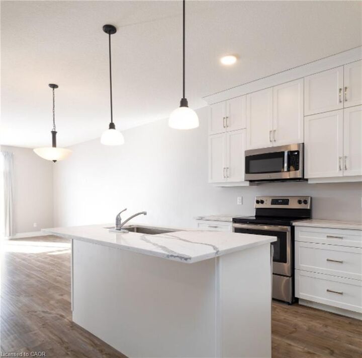 Property Photo: 280 Keeso Lane ON N4W 0J3