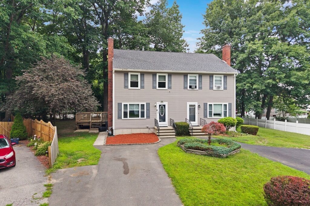 Property Photo:  19 Riverbank Cir 19  MA 01835 