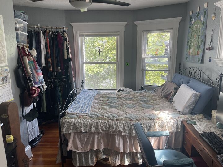 Property Photo:  142 Vernal St 2L  MA 02149 
