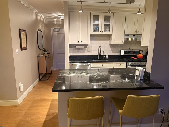 Property Photo: 6 Whittier Place 12C MA 02114