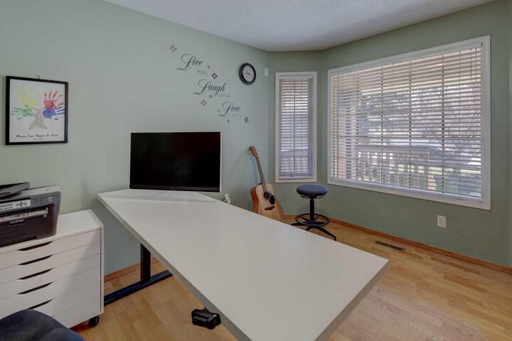 Property Photo: 189 Citadel Crest Park NW AB T3G 4N1