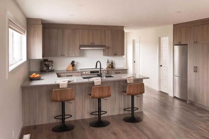Property Photo:  715 A &Amp B Geikie Street  AB T0E 1E0 