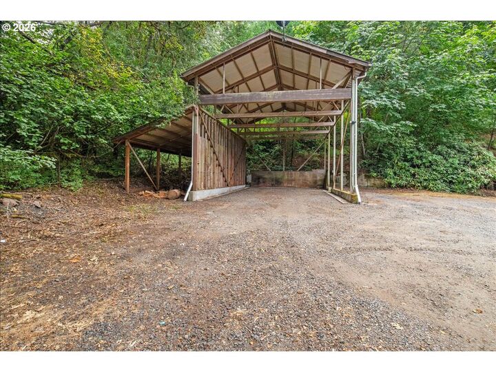 Property Photo: 2850 Cascade Dr OR 97355
