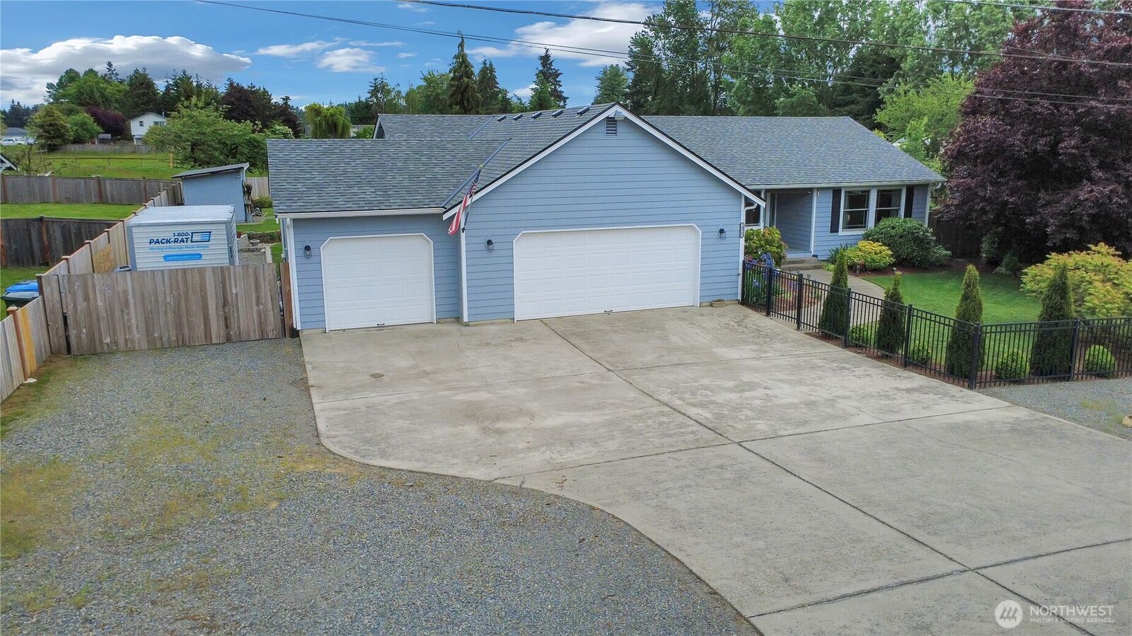 Property Photo: 10909 Vickery Avenue E WA 98446