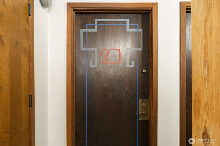 Property Photo:  1507  Western Avenue R201  WA 98101 
