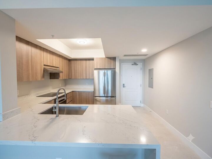 Property Photo:  410 Evernia Street 506  FL 33401 
