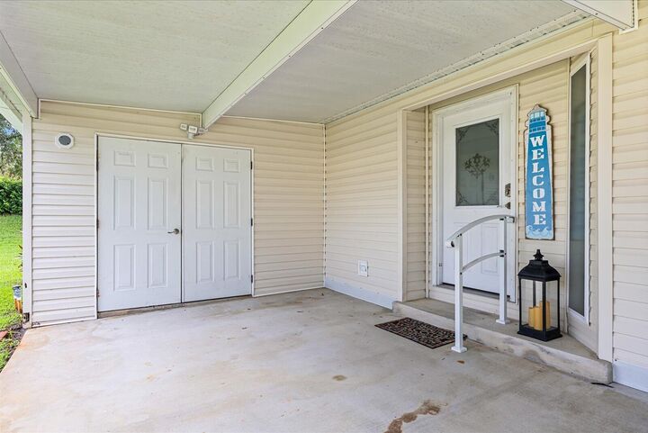 Property Photo: 2820 Hook Court FL 34952