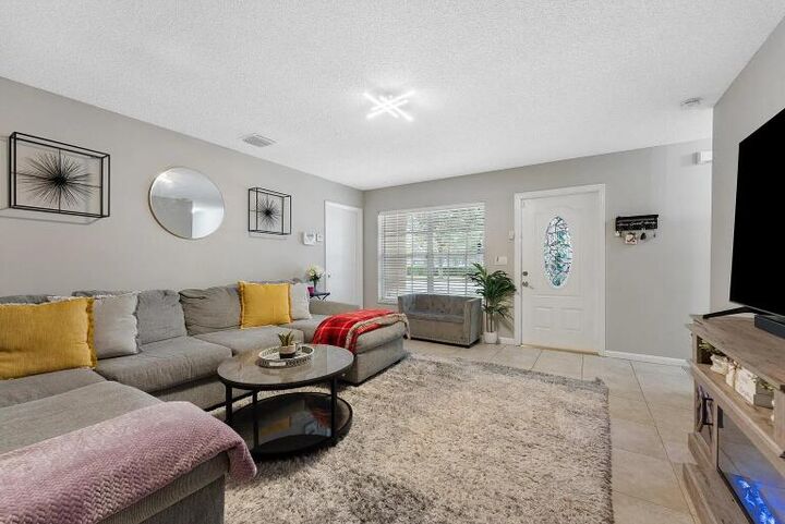 Property Photo: 12230 Dartmoor Drive Drive FL 33414