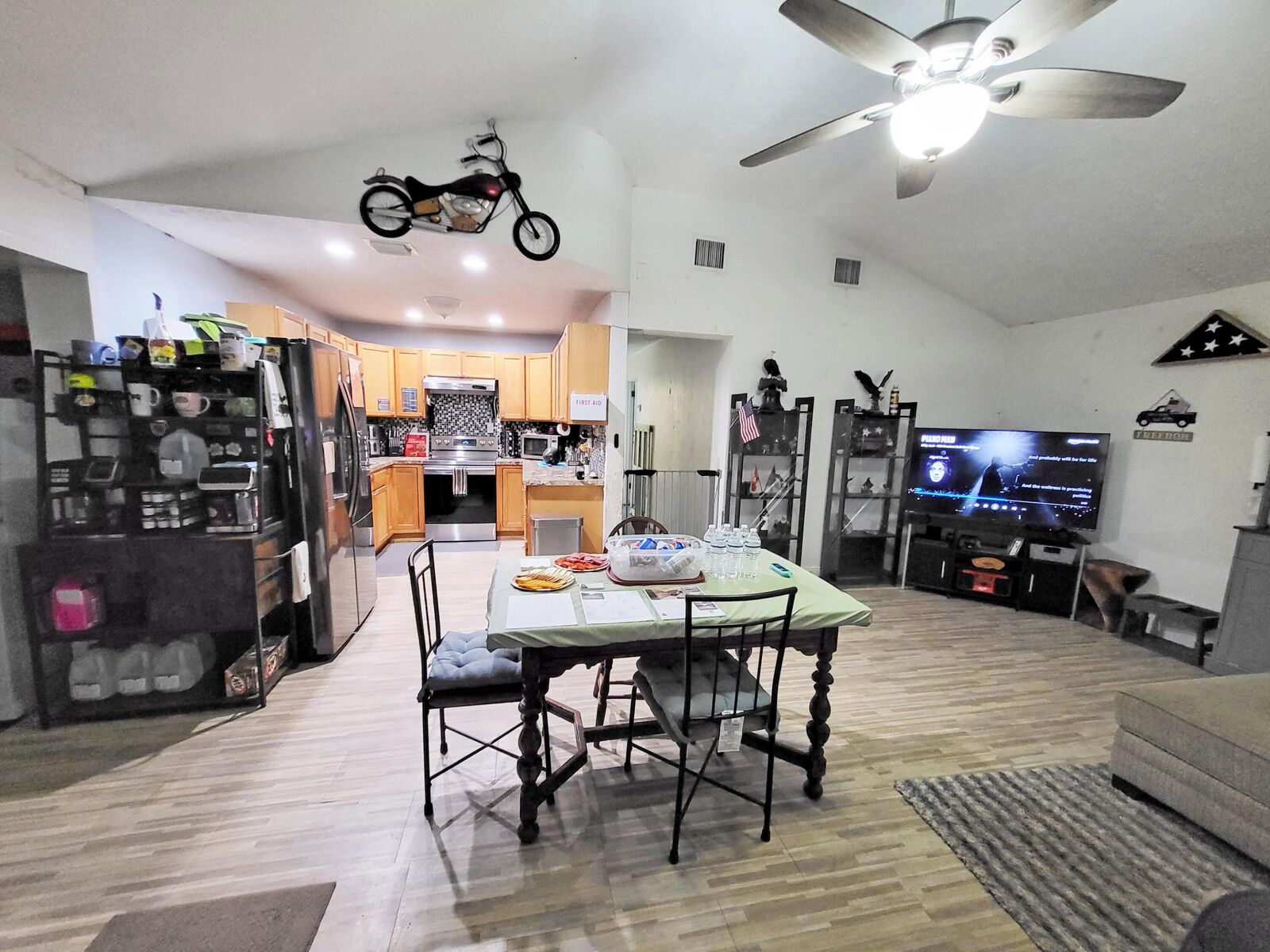 Property Photo: 368 Johnston Street FL 34982