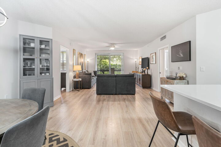 Property Photo:  11790 St Andrews Place Apt 203  FL 33414 