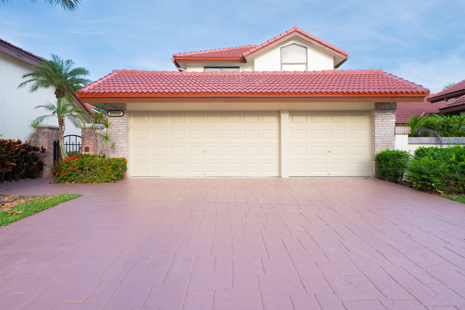 Property Photo:  21669 Town Place Drive  FL 33433 