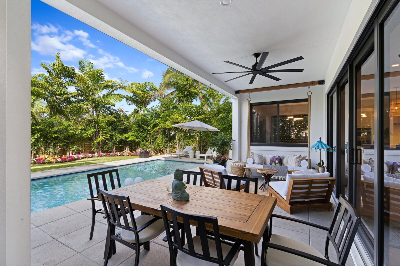 Property Photo: 238 SE 4th Avenue FL 33483