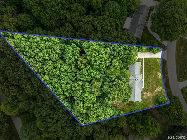 Property Photo: 24800 N Cromwell Drive MI 48025