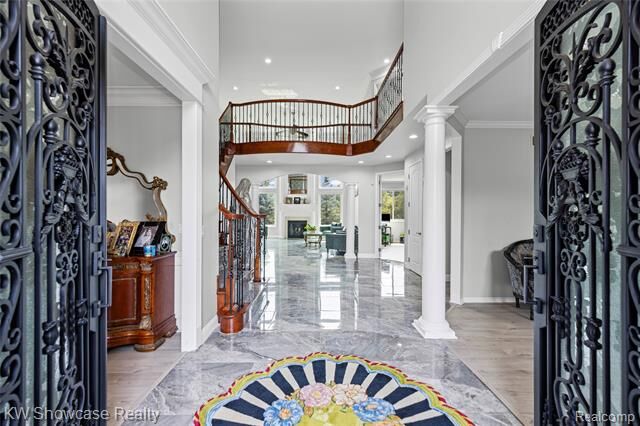 Property Photo:  1803 Applebrook Drive  MI 48382 