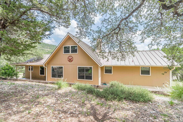 Property Photo:  5093 Chimney Rock  TX 78133 