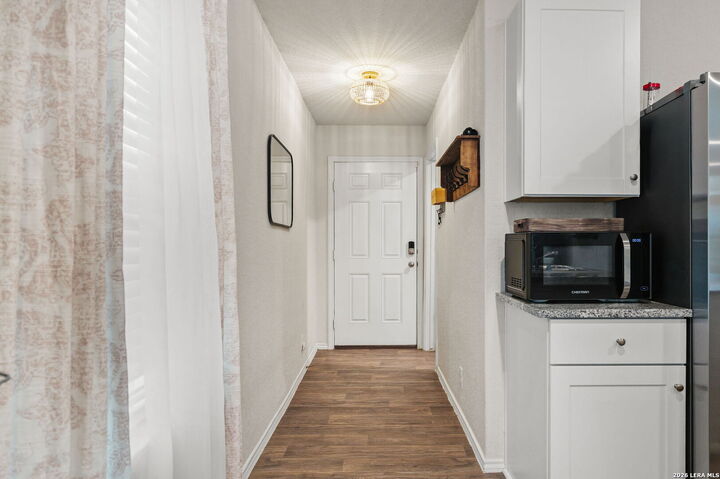 Property Photo: 220 Middle Green Loop TX 78114
