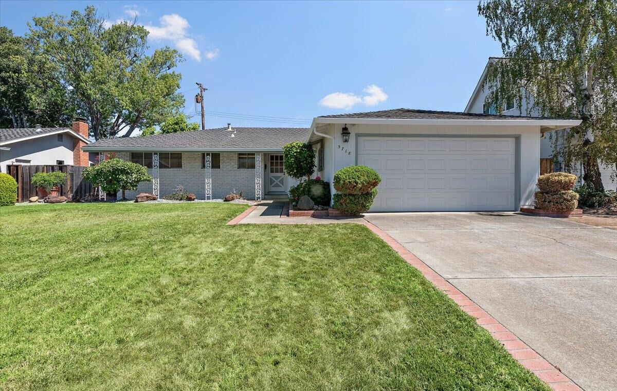 Property Photo: 3718 Benton Street CA 95051