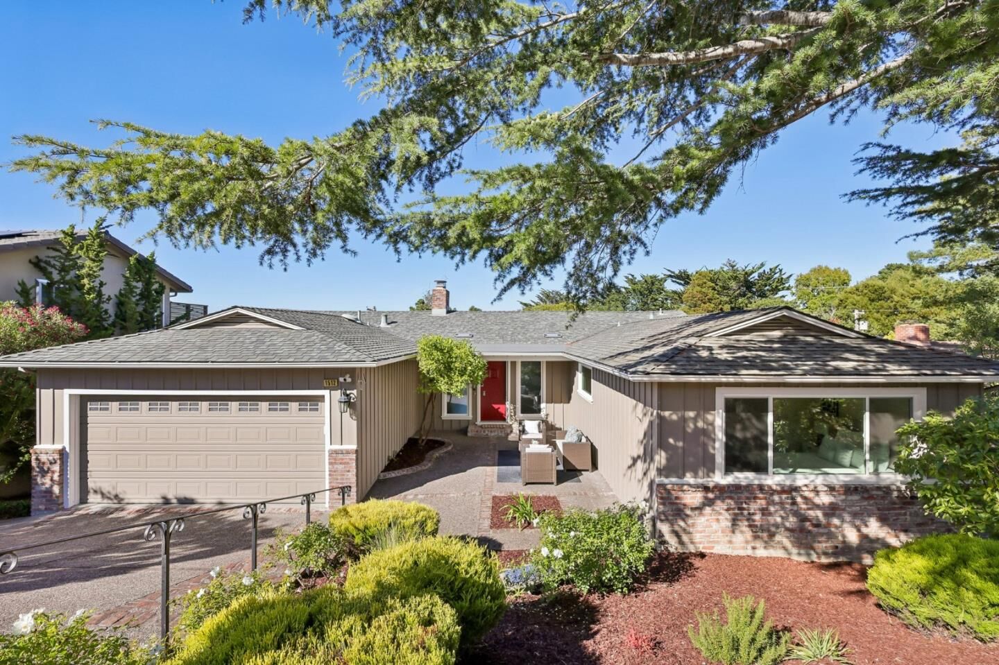 Property Photo:  1512 Alturas Drive  CA 94010 