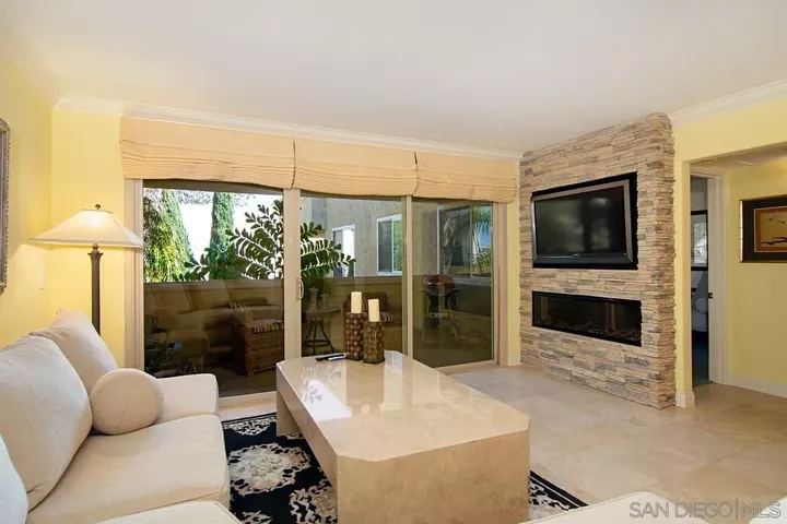Property Photo: 7635 Eads 307 CA 92037