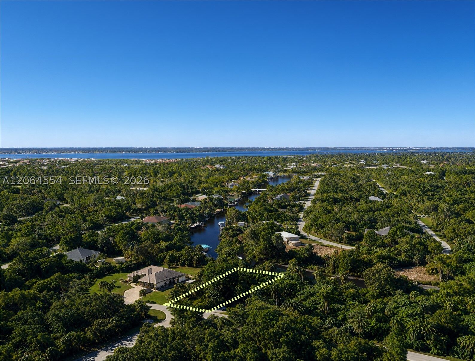 Property Photo:  1471 Clearview Dr  FL 33953 
