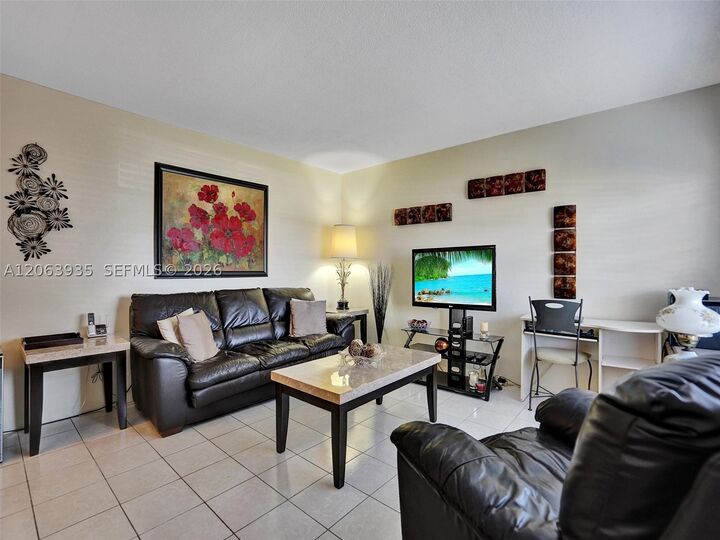 Property Photo: 16901 NE 13th Ave 110 FL 33162