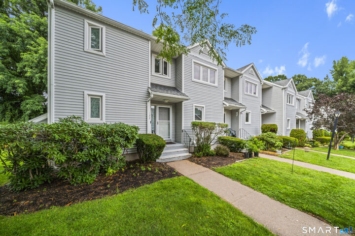 Property Photo:  122 Oak Ridge Drive 122  CT 06096 