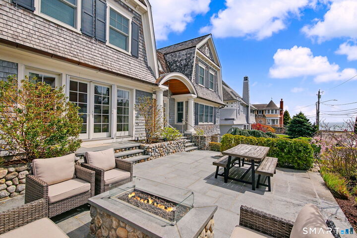 Property Photo:  34 Nearwater Road  CT 06853 