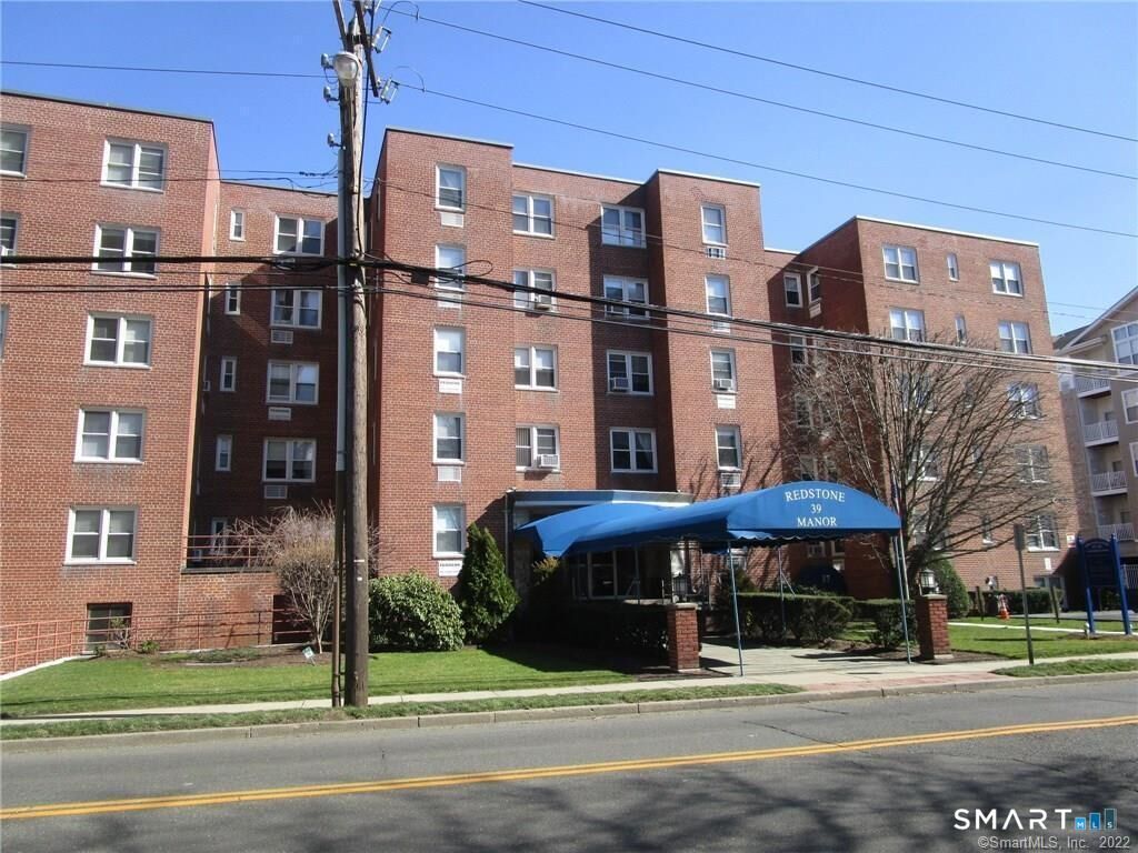 Property Photo: 39 Glenbrook Road 5A CT 06902